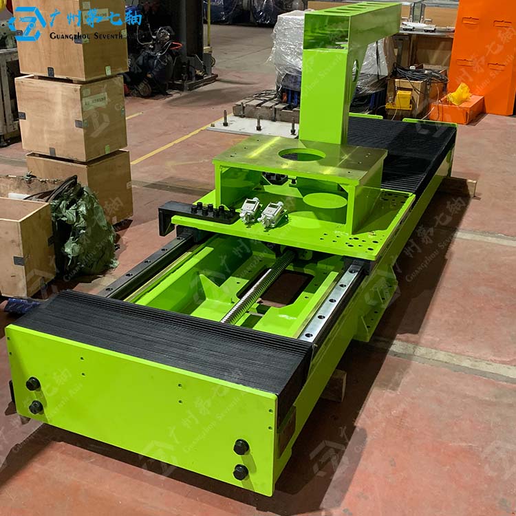 喷涂机器人第七轴